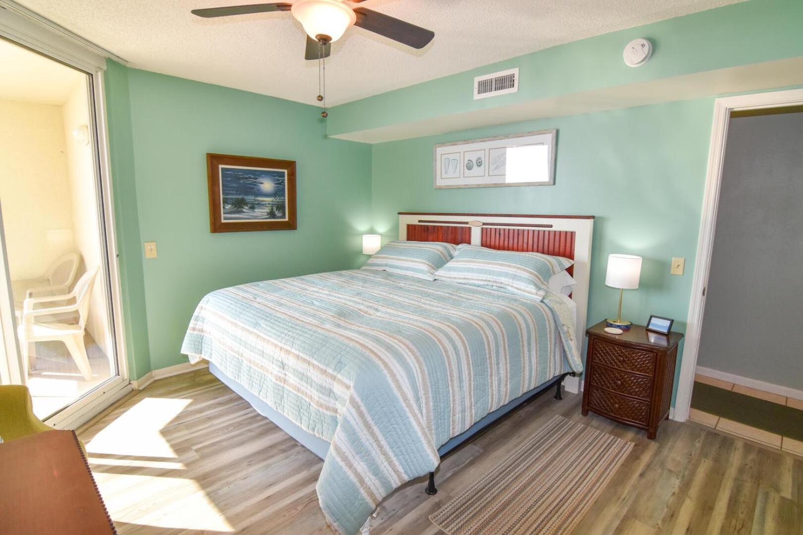 Pinnacle 101 Apartment