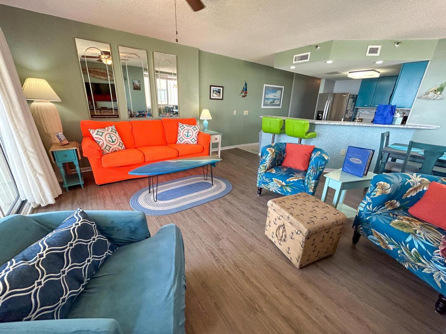 Pinnacle 101 Apartment