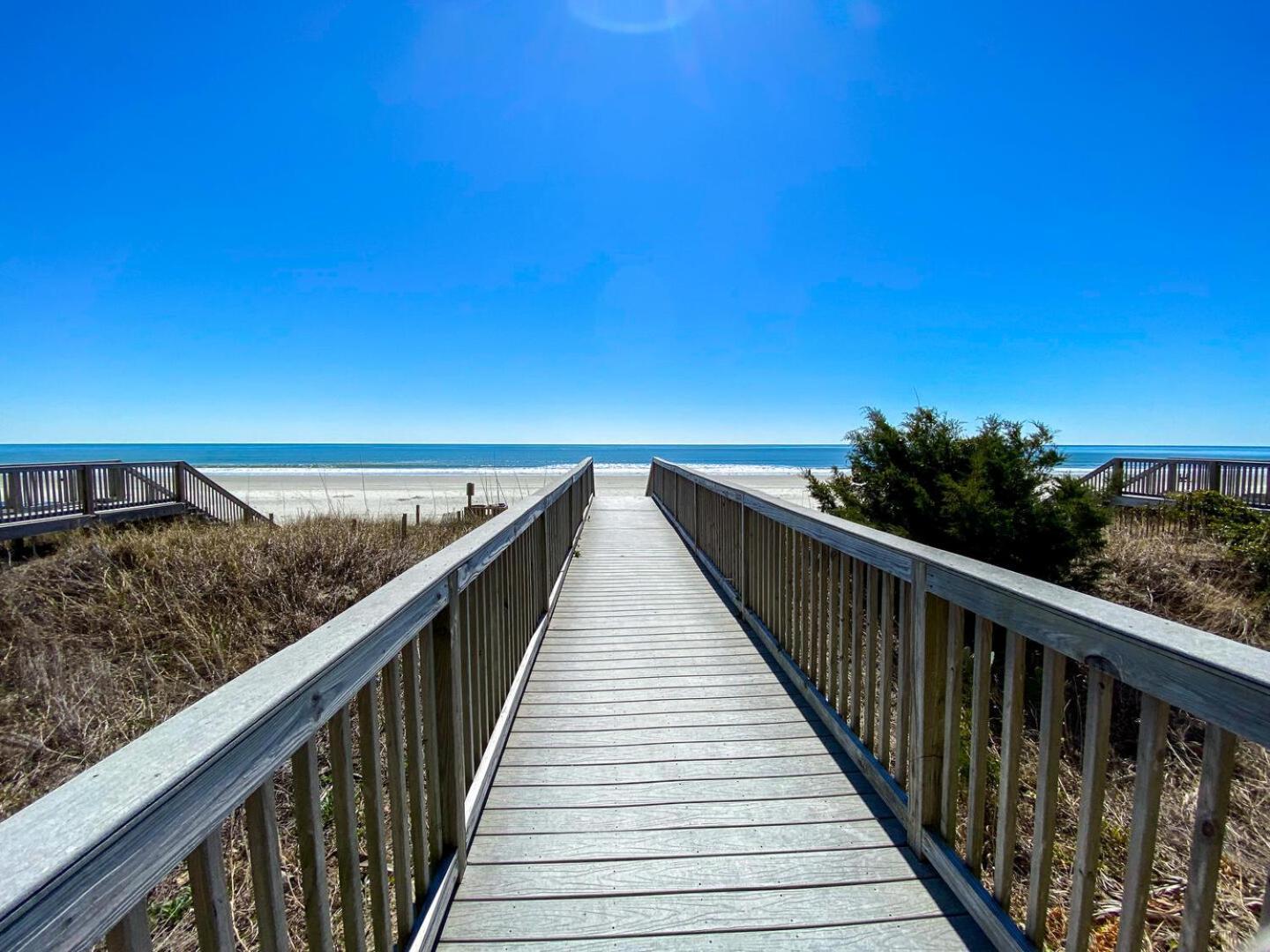 Apartment Crescent Shores 604