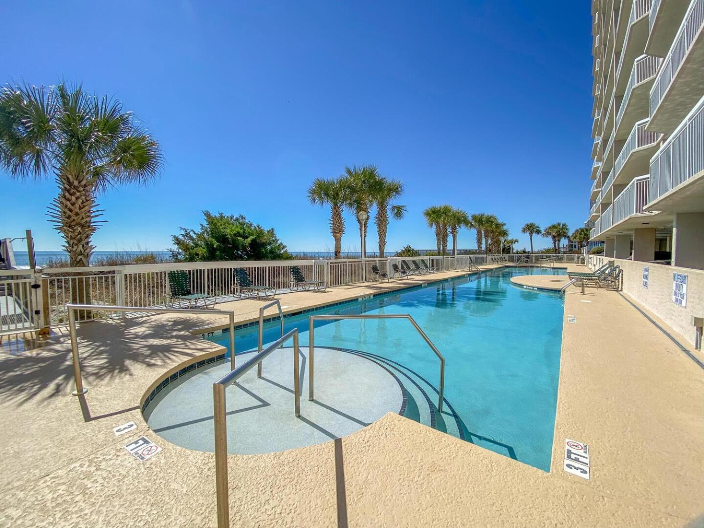 Crescent Shores 604 Apartment