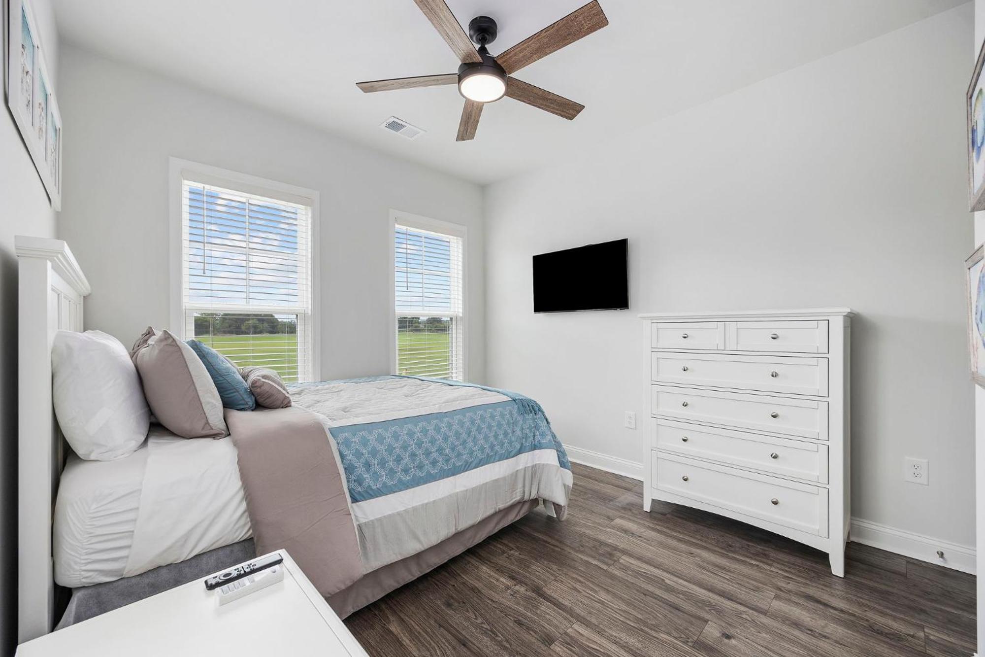 Golf Range View- Barefoot Pool Access- Bbq Grill * Myrtle Beach