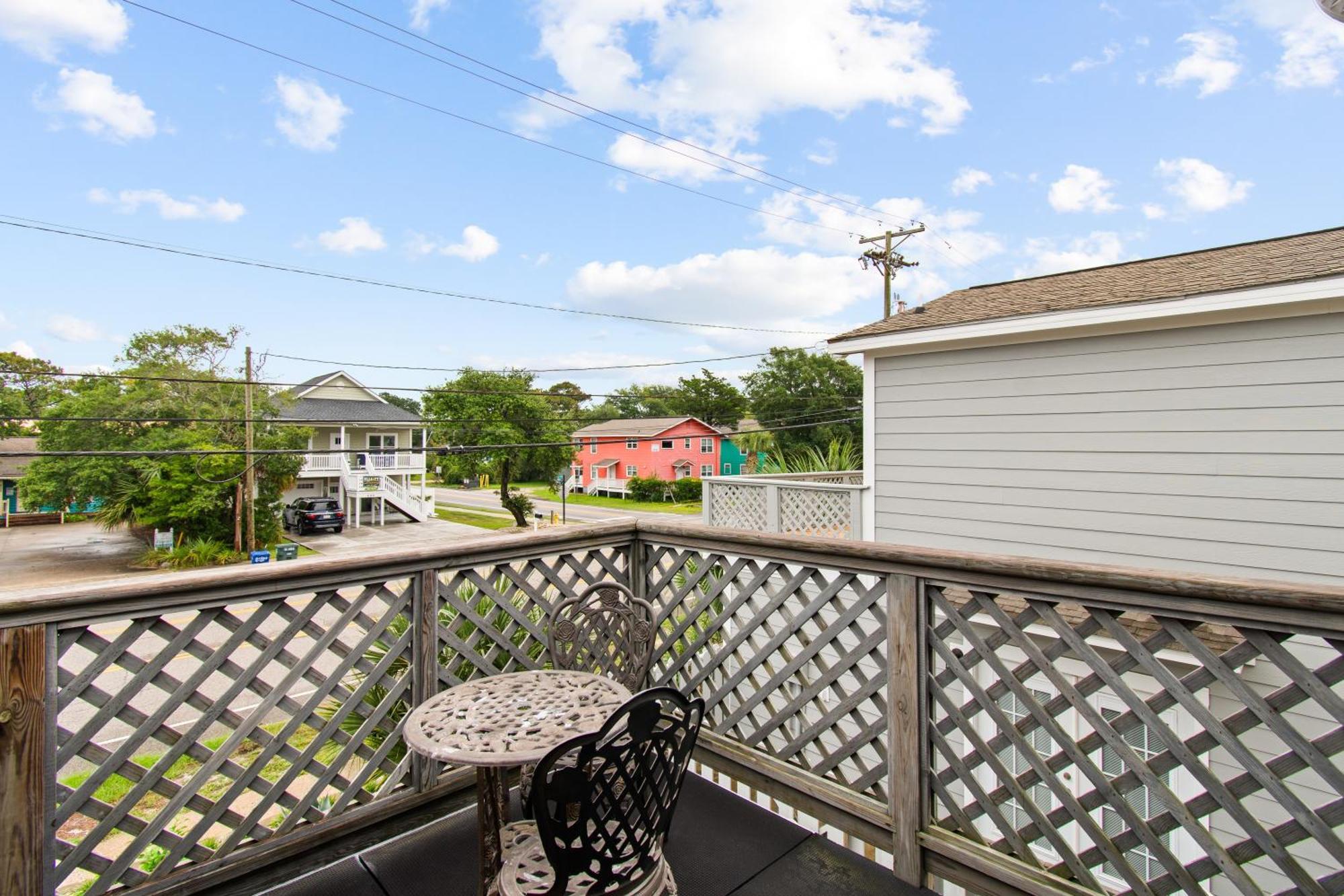 Seawalk Villa- 3 Blocks To Ocean- Pool- 5 Beds Holiday home Myrtle Beach