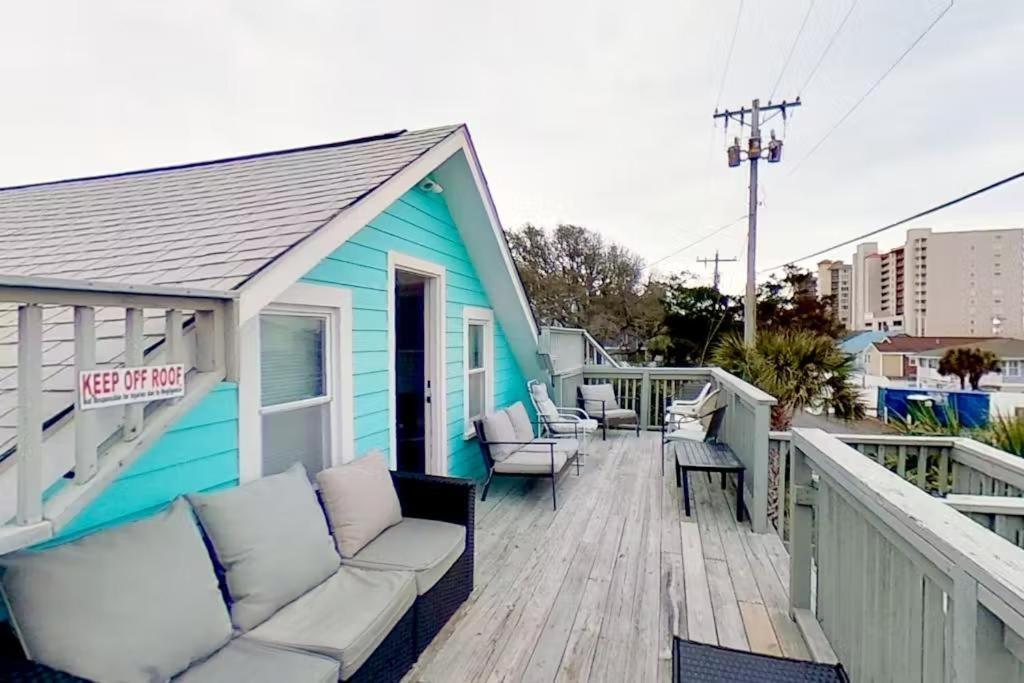 The Margaritaville House! Sleeps 13! Ocean Views And Rooftop Deck Holiday home *