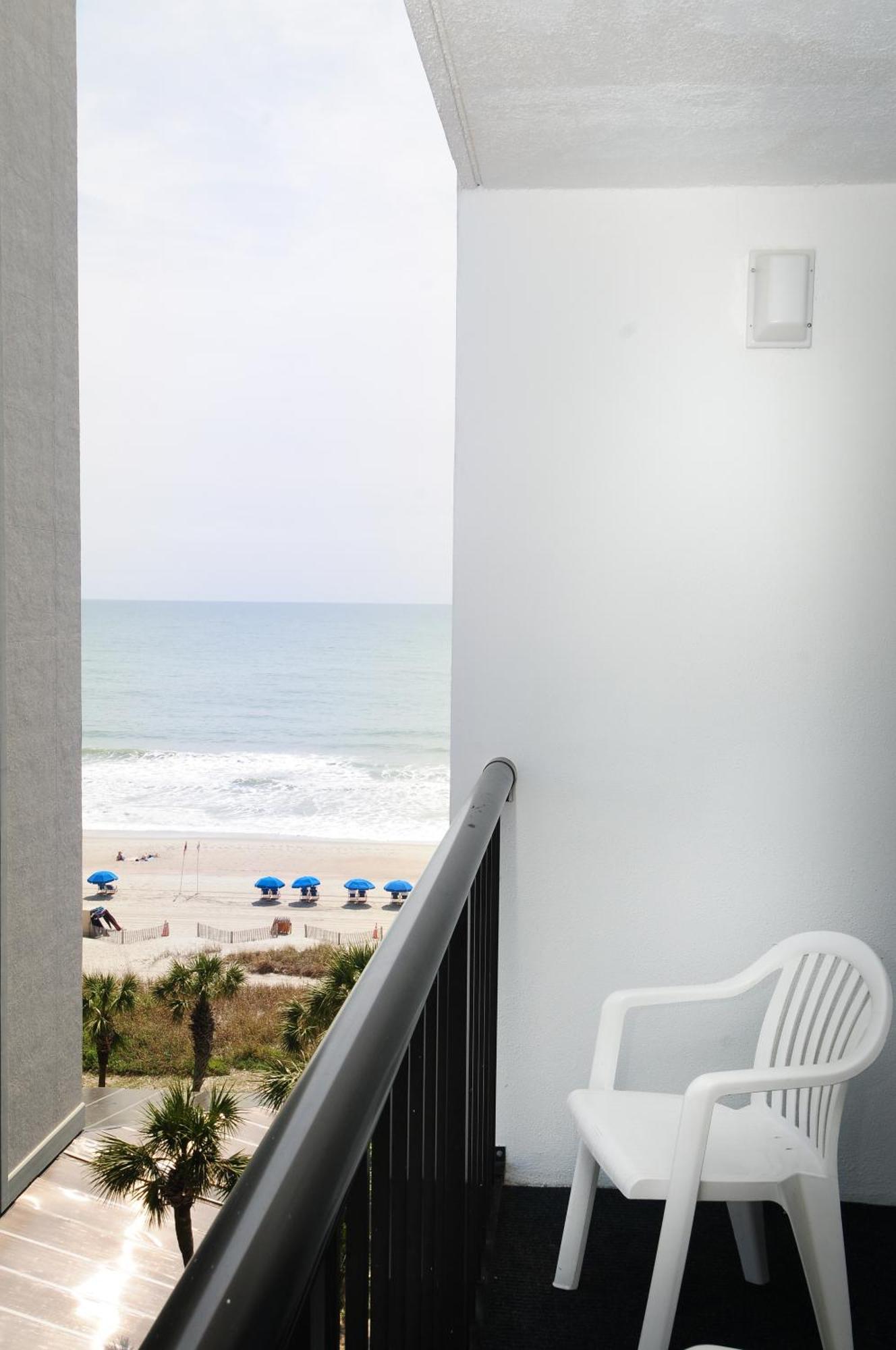 Sands South 3*