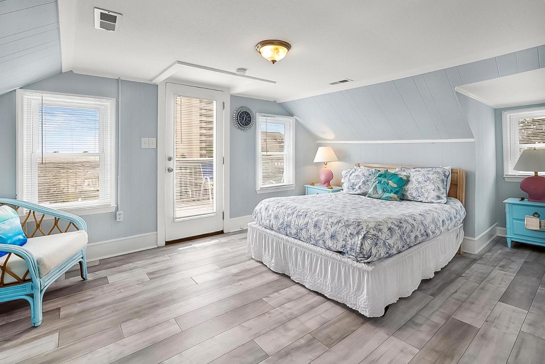 The Margaritaville House! Sleeps 13! Ocean Views And Rooftop Deck Holiday home Myrtle Beach