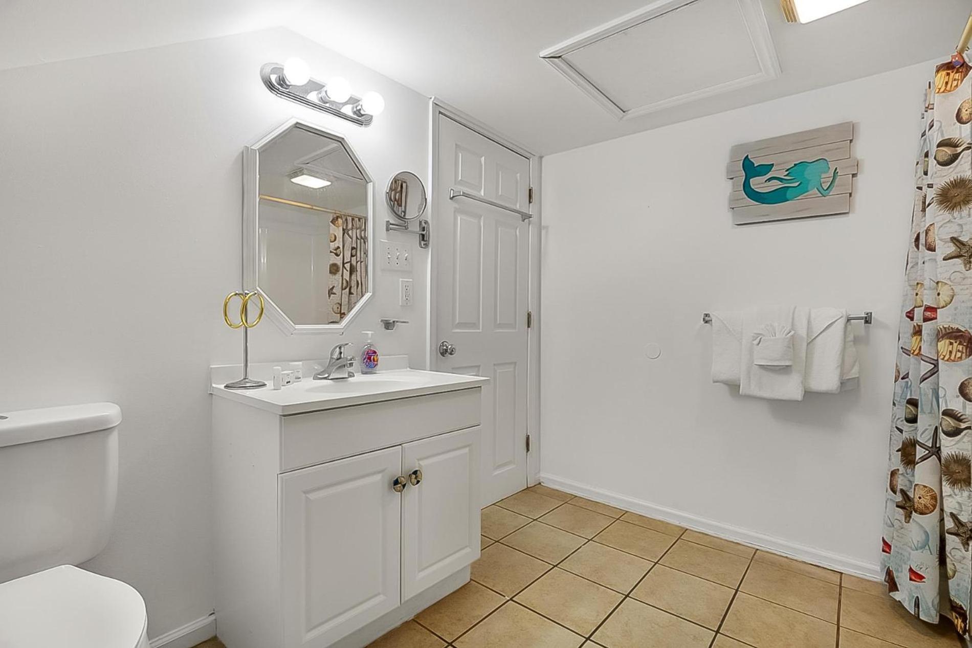 The Margaritaville House! Sleeps 13! Ocean Views And Rooftop Deck *