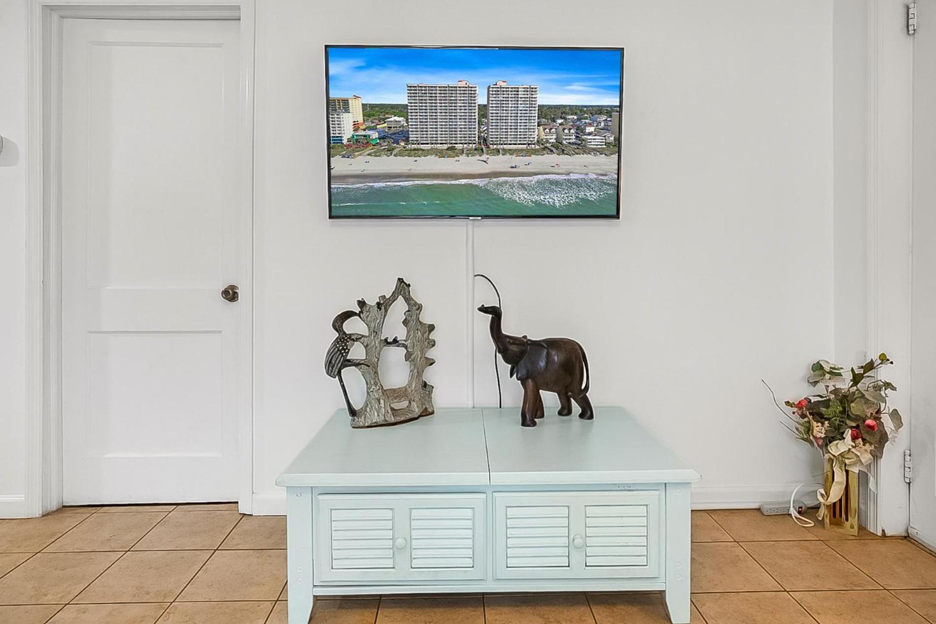 The Margaritaville House! Sleeps 13! Ocean Views And Rooftop Deck Myrtle Beach