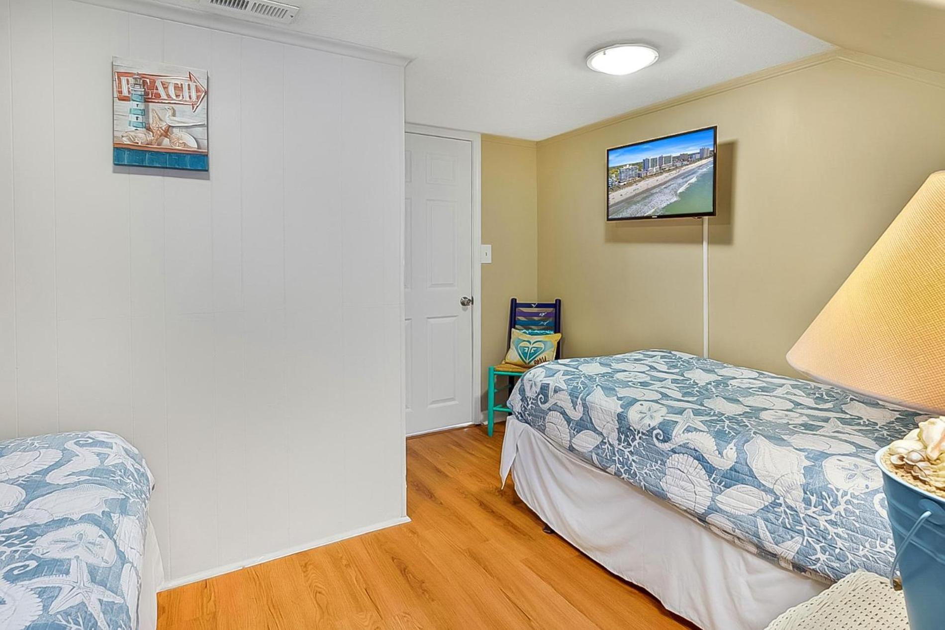 The Margaritaville House! Sleeps 13! Ocean Views And Rooftop Deck Holiday home Myrtle Beach