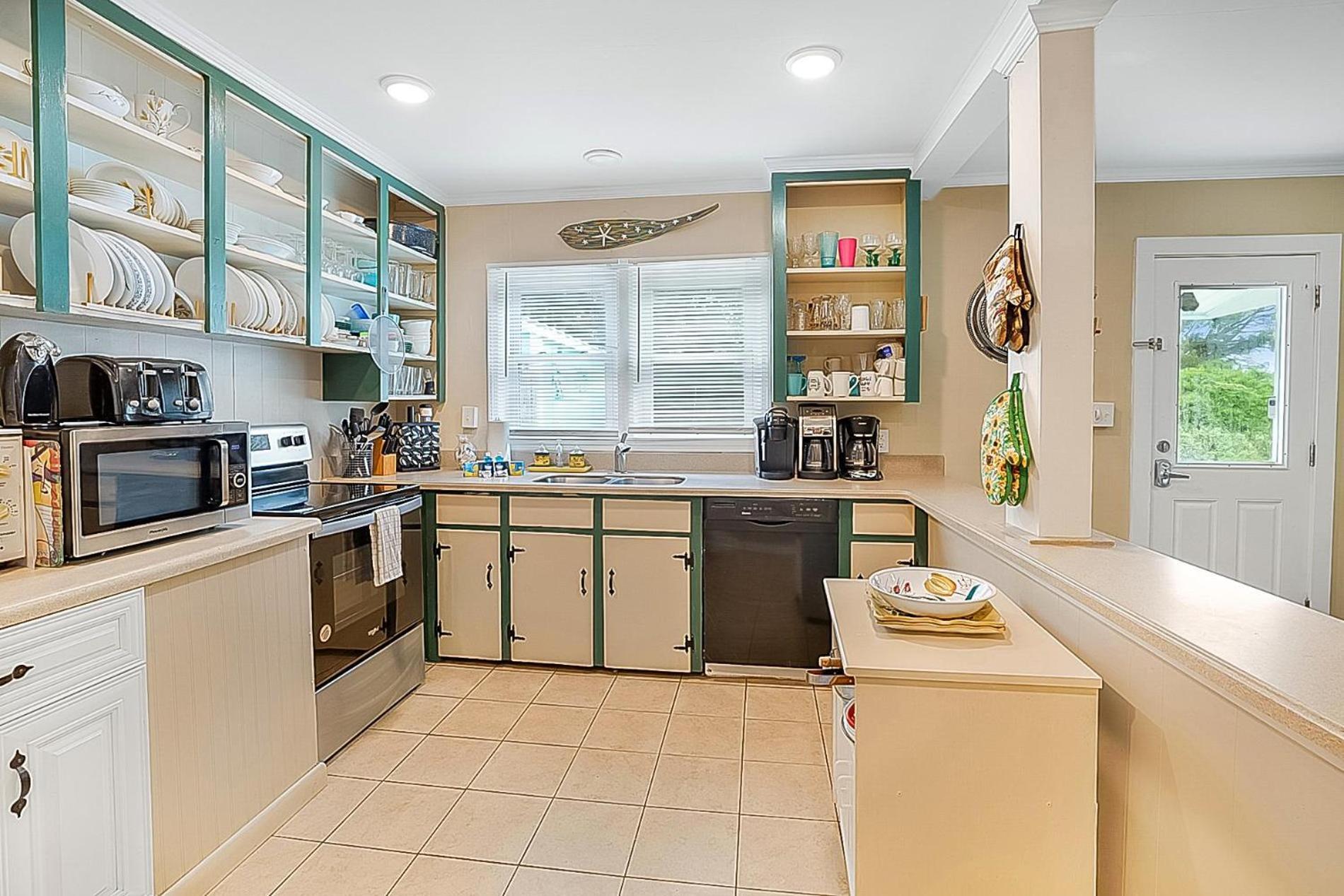 The Margaritaville House! Sleeps 13! Ocean Views And Rooftop Deck * Myrtle Beach