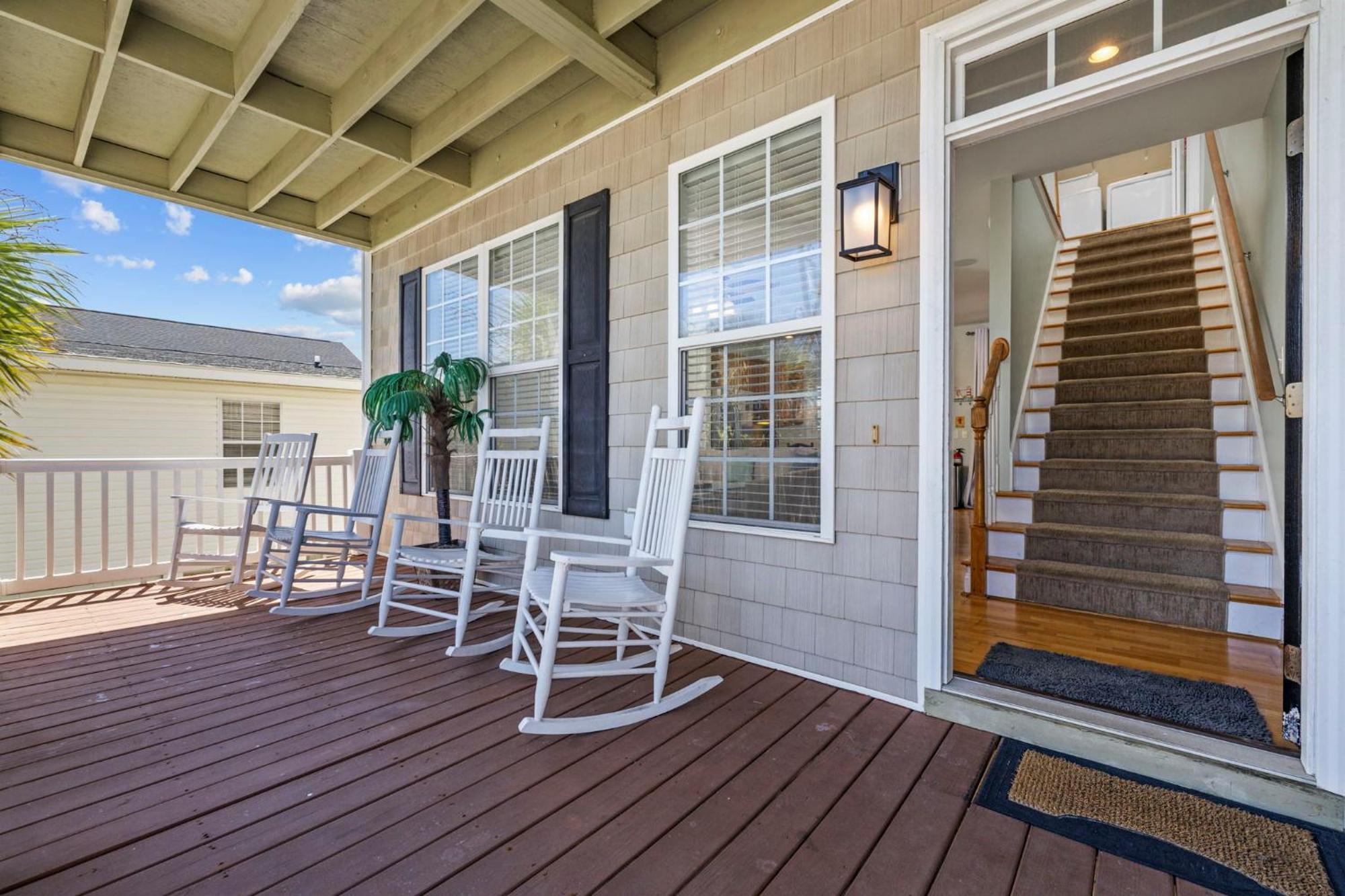 4 Bedroom W Pool- 2 Blocks To Beach- 6 Beds