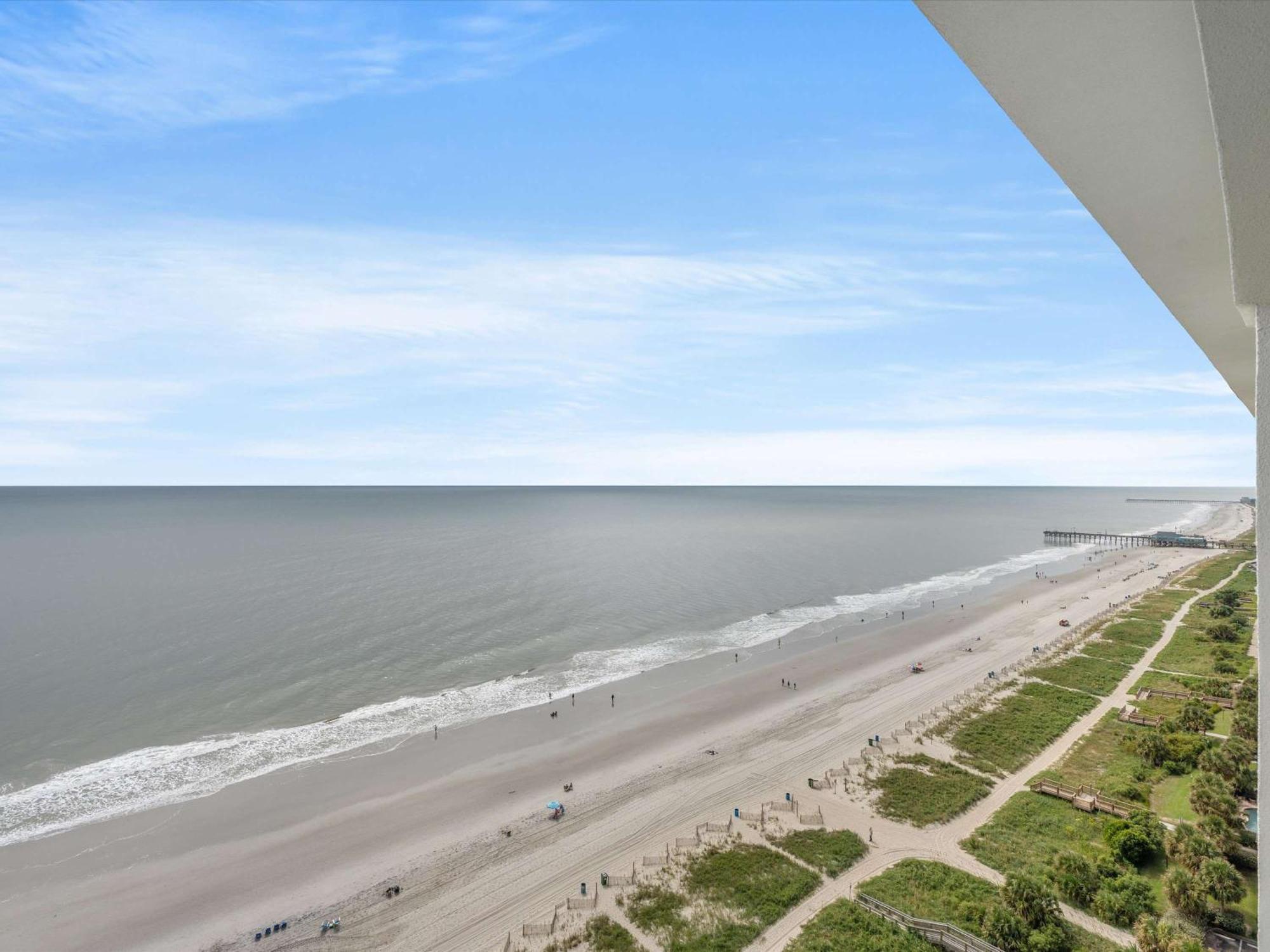 Instaworthy Oceanfront Oasis Lazy River Hot Tubs Holiday home *
