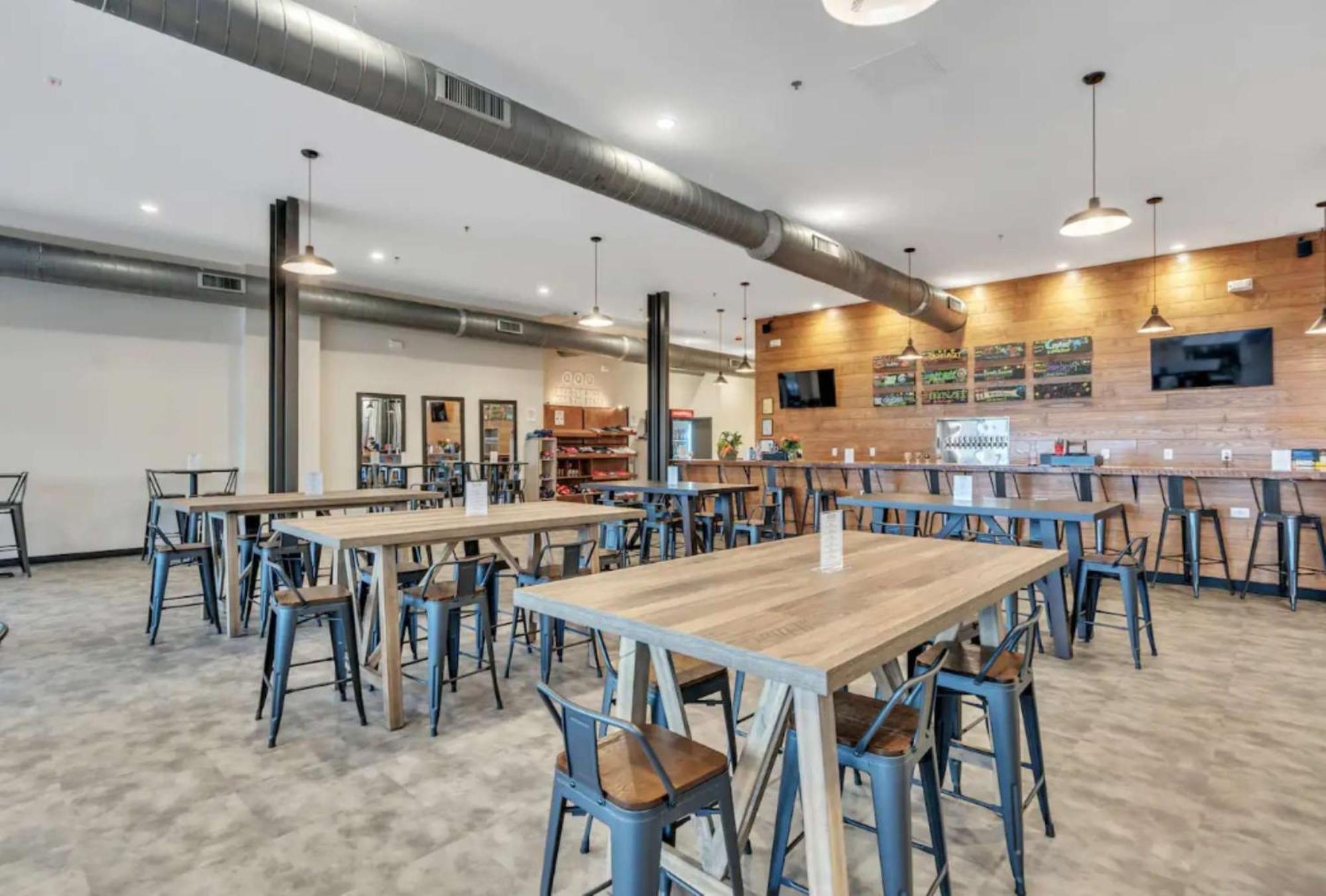 Holiday home Sip Play Loft Above A Brewery