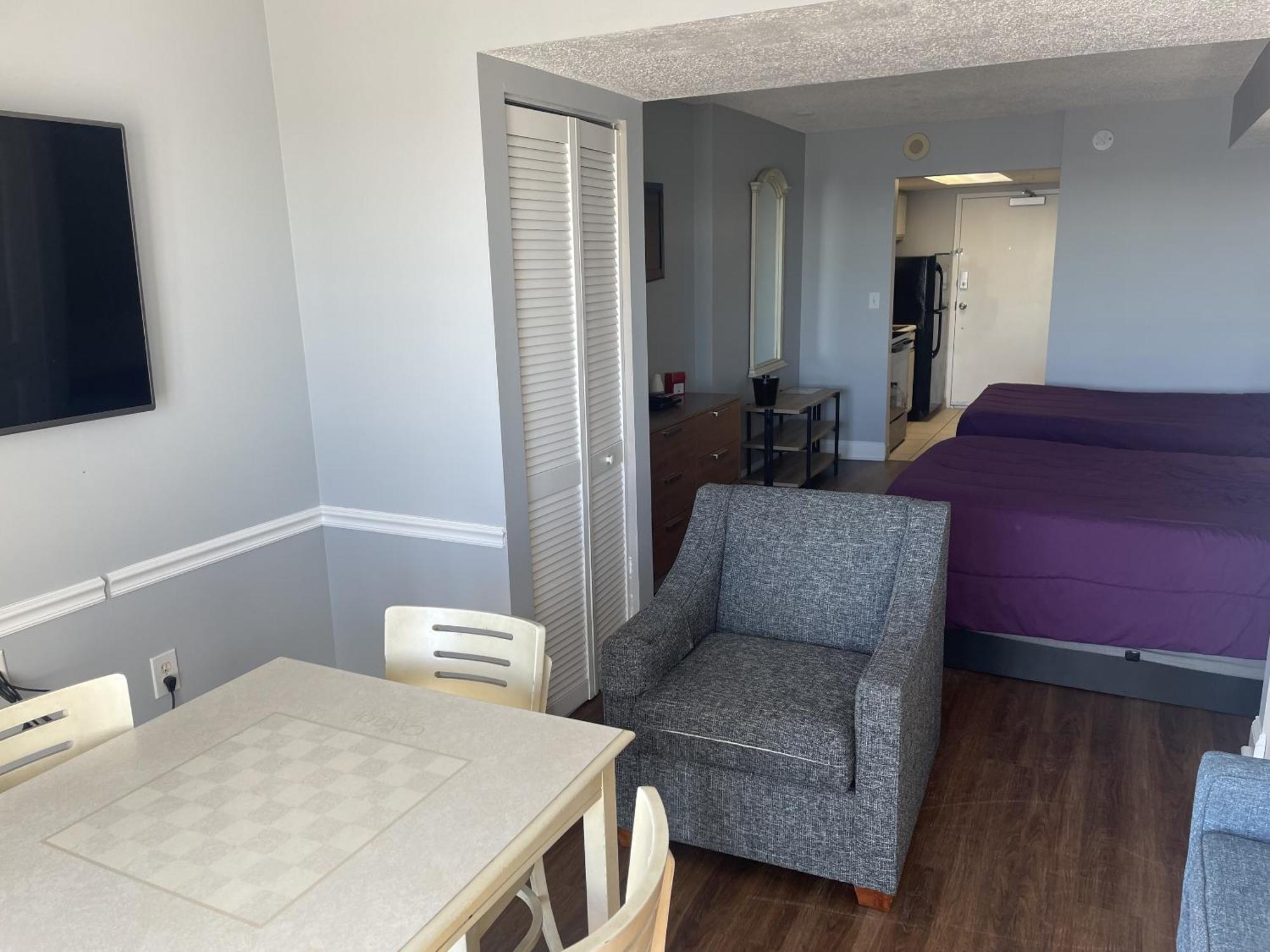 Hotel Camelot By The Sea - Blue Palmetto Vacation 5*