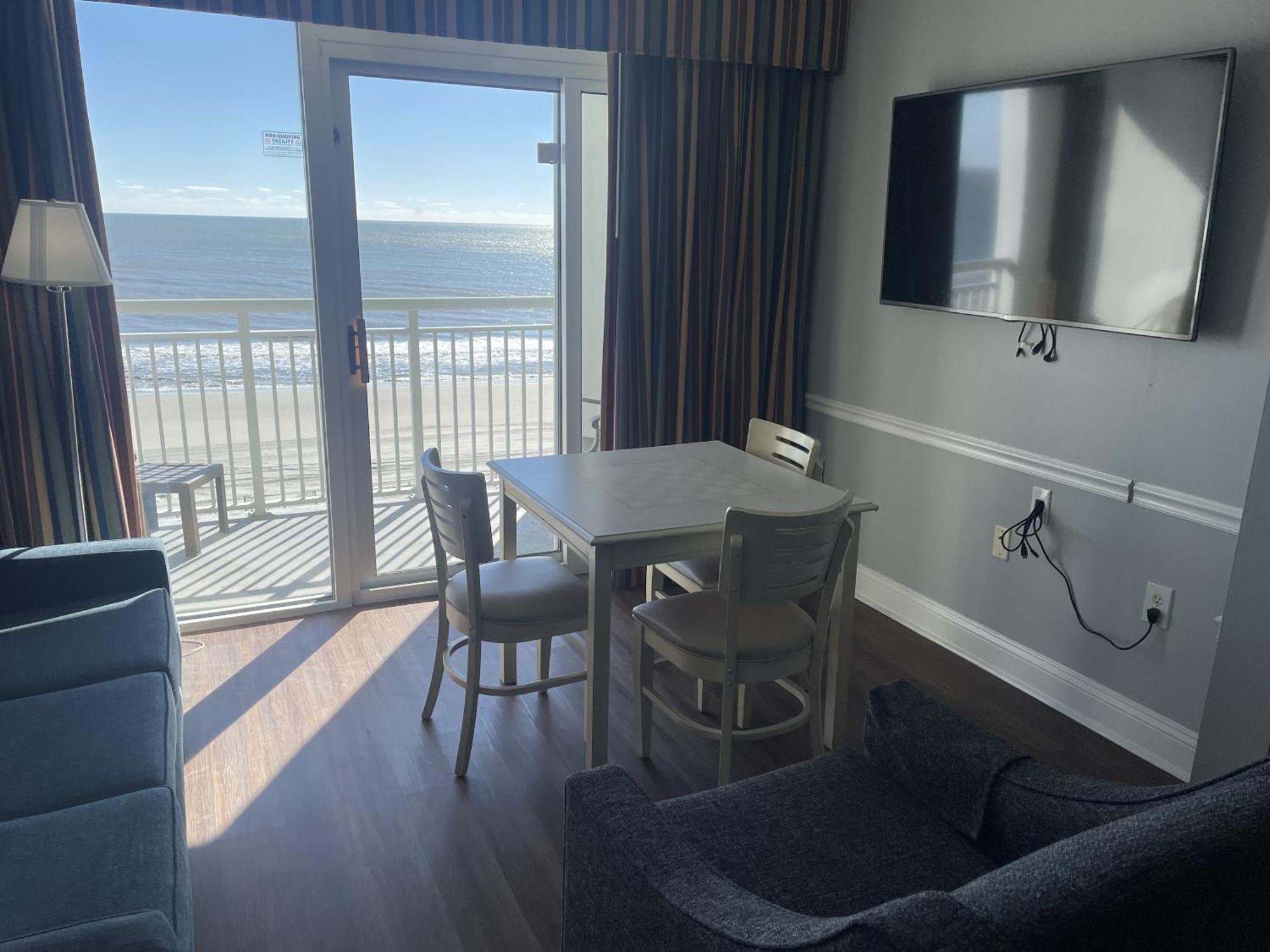 Camelot By The Sea - Blue Palmetto Vacation Hotel Myrtle Beach