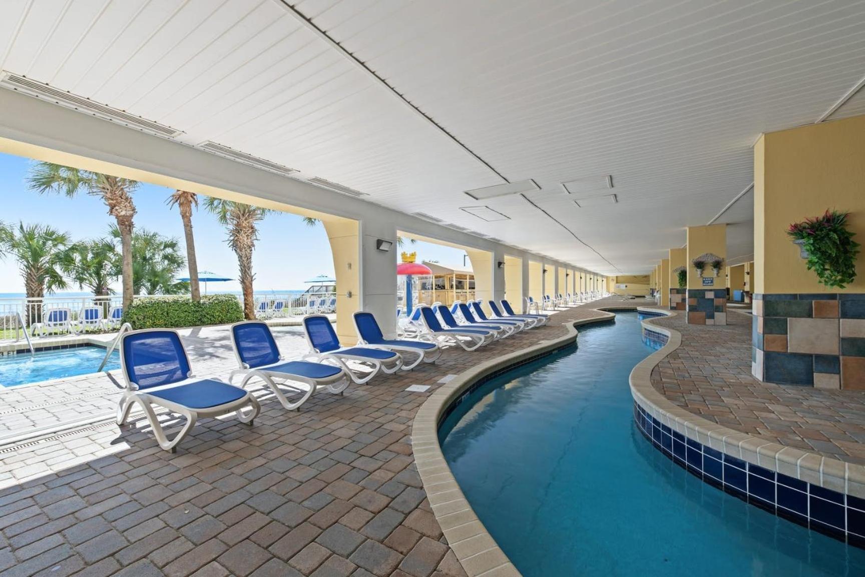 Camelot By The Sea - Blue Palmetto Vacation Hotel