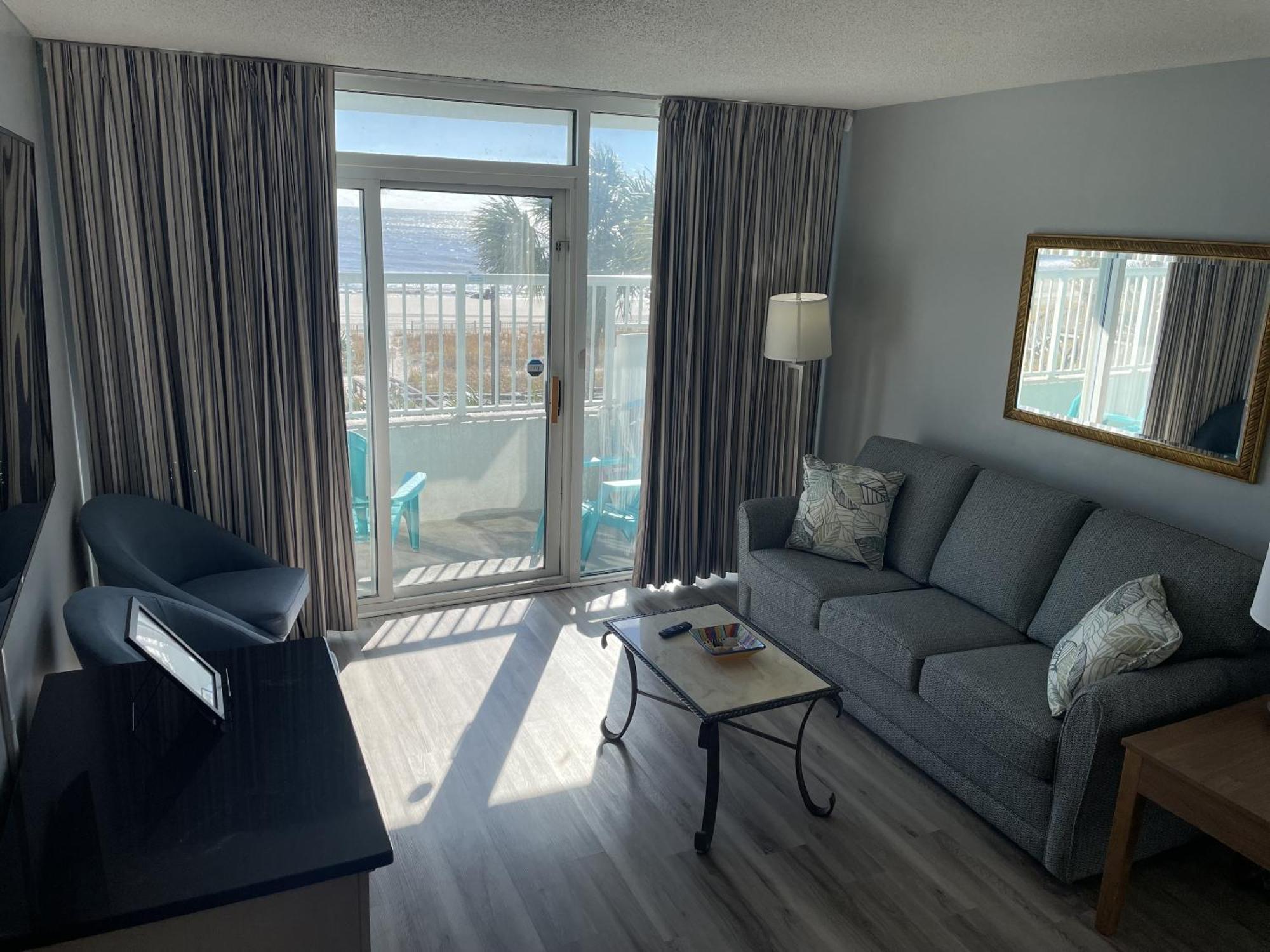 Hotel Camelot By The Sea - Blue Palmetto Vacation