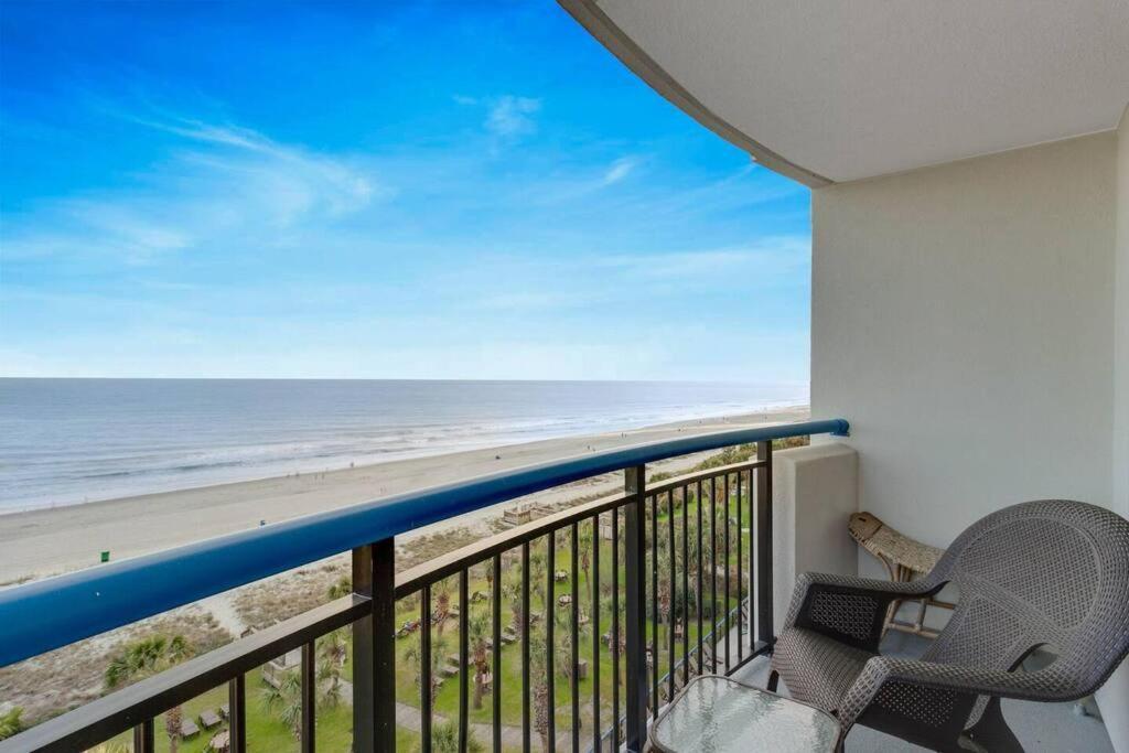 Oceanfront Paradise! Luxuriously Furnished Suite! B 630 Apartment *