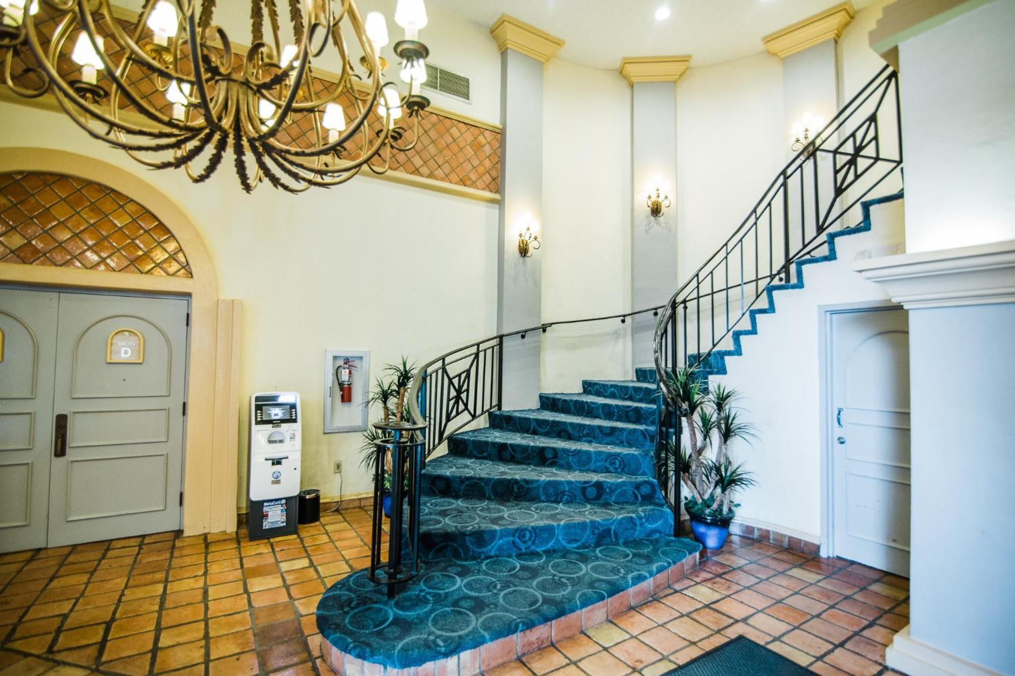 Ocean Reef Resort, Unit 1026, 4 Bedroom, 3 Bath, Direct Oceanfront Holiday home