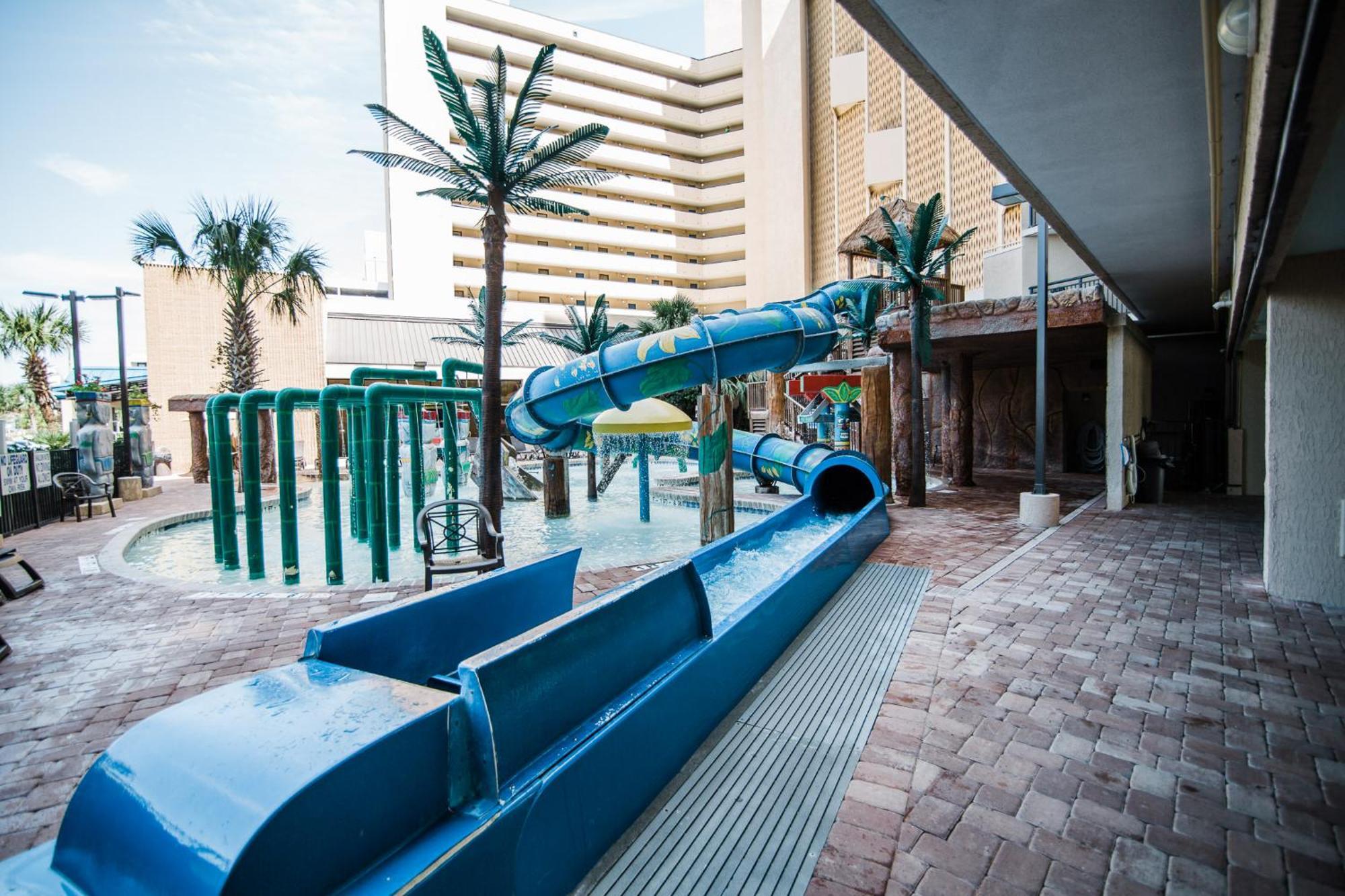 Holiday home Ocean Reef Resort, Unit 1026, 4 Bedroom, 3 Bath, Direct Oceanfront *