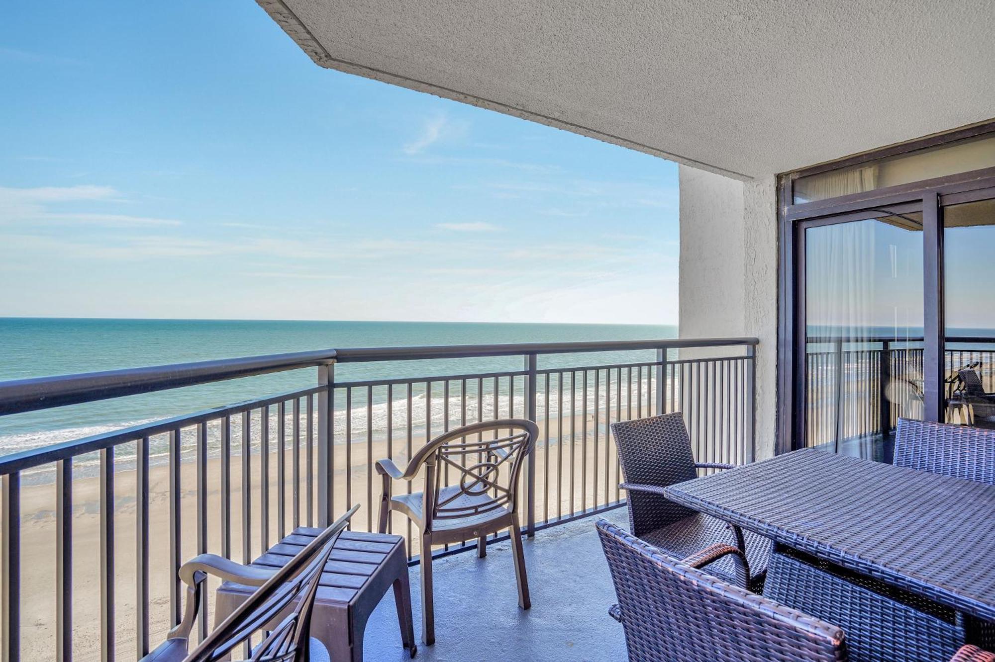 Holiday home Ocean Reef Resort, Unit 1026, 4 Bedroom, 3 Bath, Direct Oceanfront Myrtle Beach