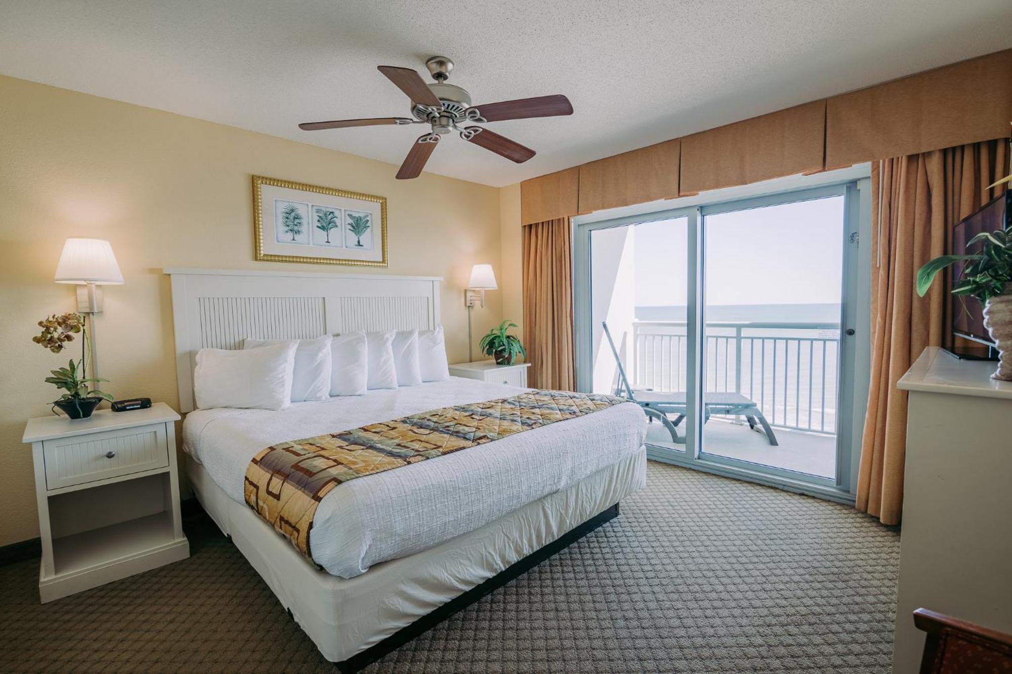 Direct Oceanfront, Unit 907, 4 Bedroom, 3 Bath, Holiday home