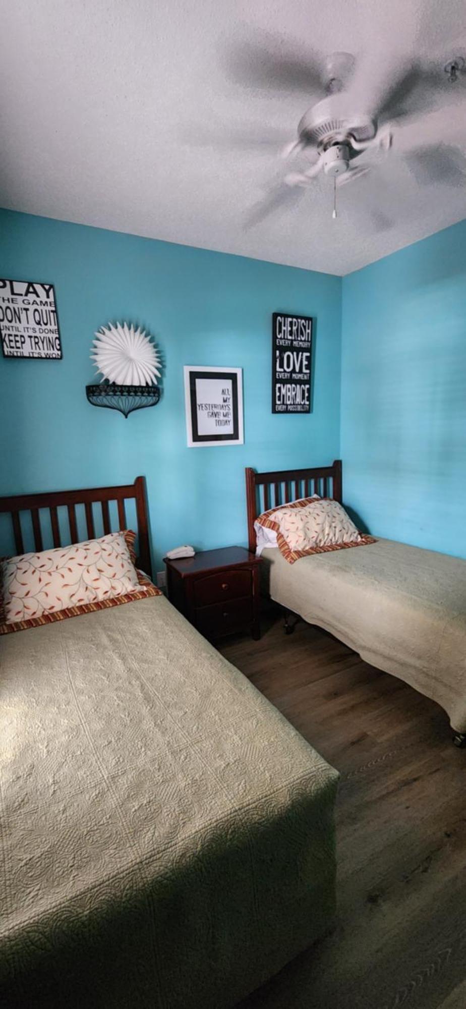 Cozy 2 Bedroom Getaway And Peaceful Patio Apartment