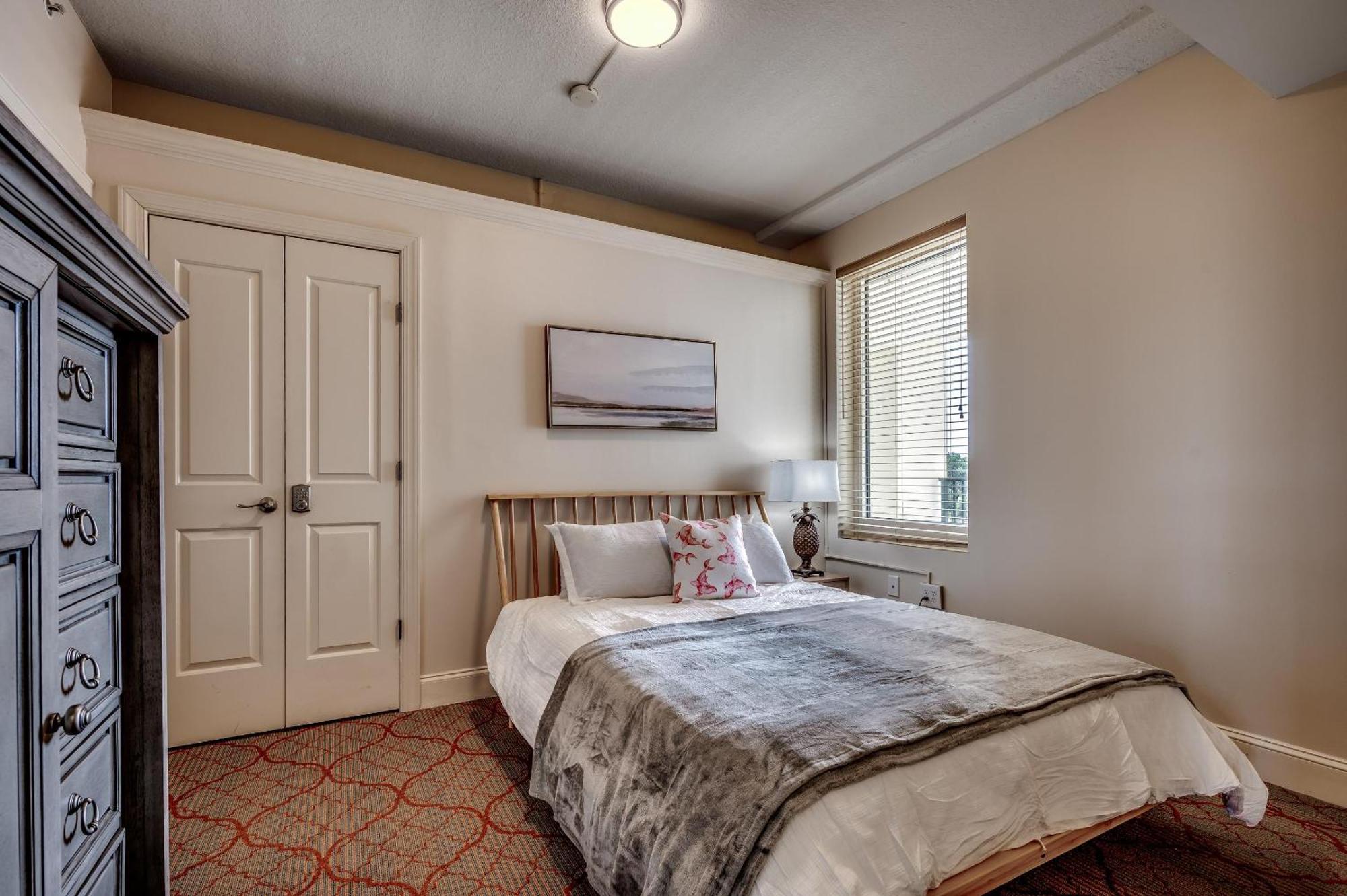 The Marina 4-604b Holiday home *