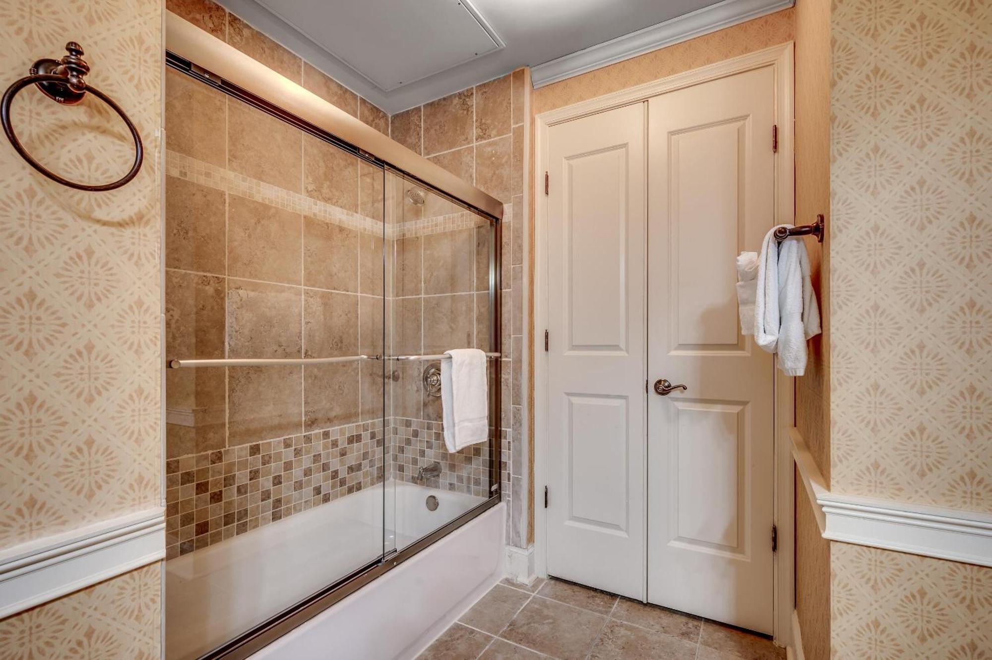 The Marina 4-604b Holiday home *