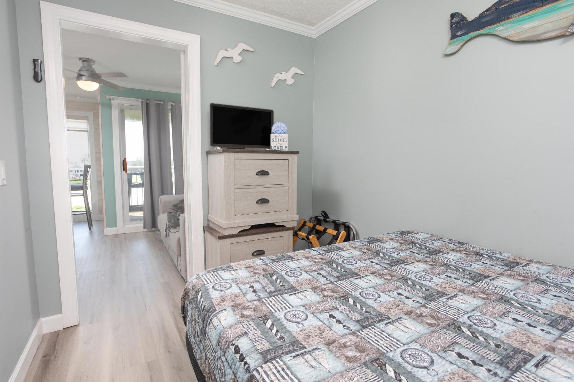 Aparthotel One Sandy Day - 2br 2ba Condo, Sleeps 6 *
