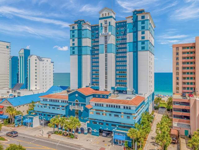 Double Queen Suite- Ocean Views! Paradise 1611 Holiday home