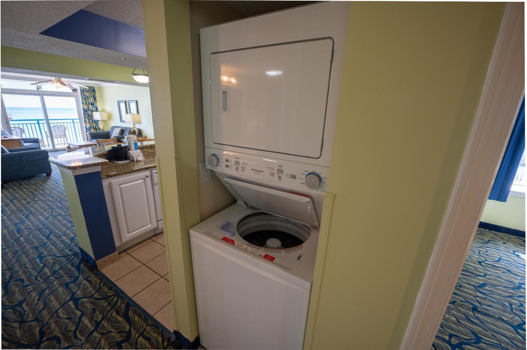 Holiday home Spacious 3 Bedroom With Immaculate Oceanfront Views! Paradise 1610 Myrtle Beach
