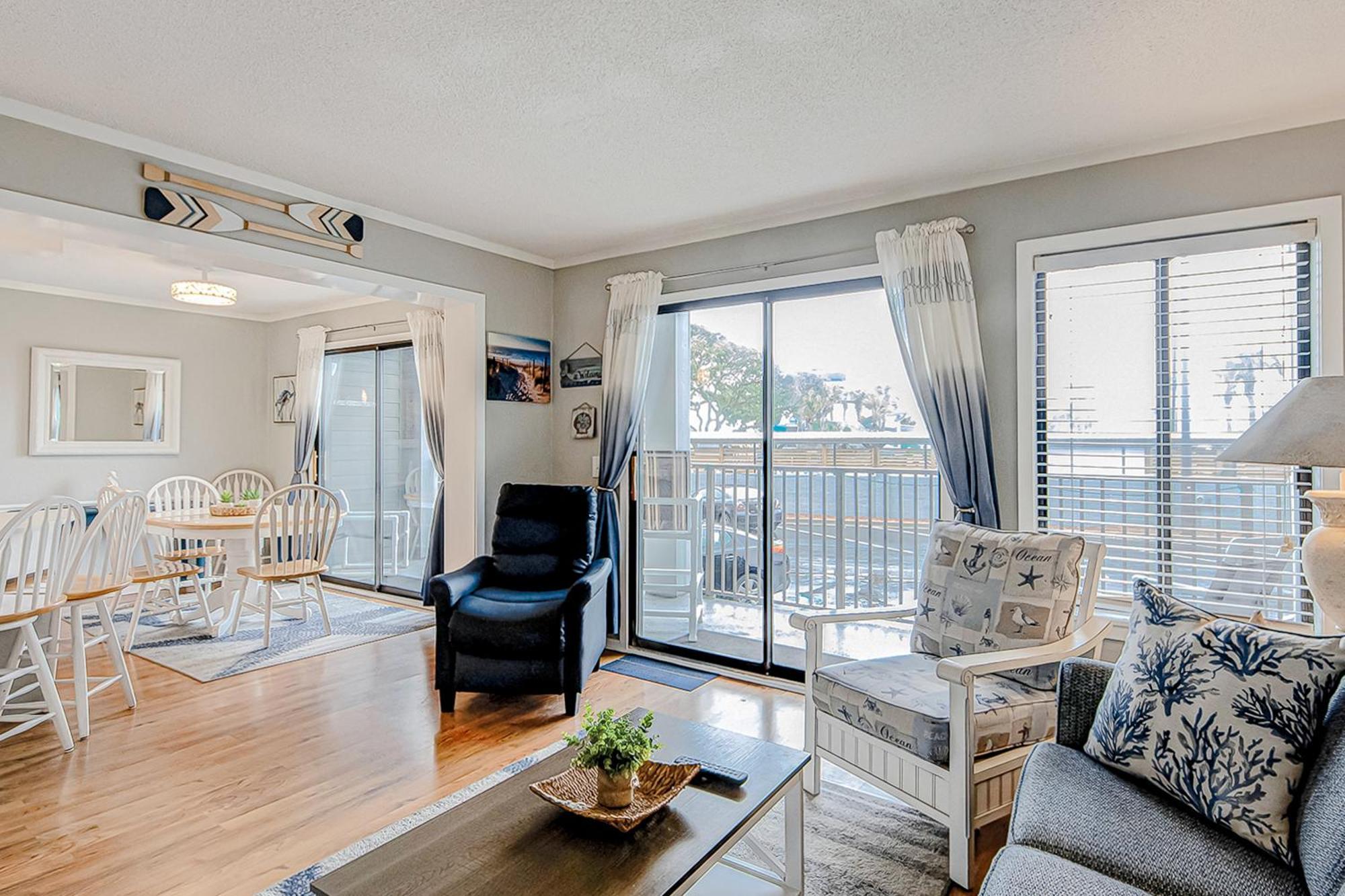 Breezes & Carolina Sunshine Holiday home