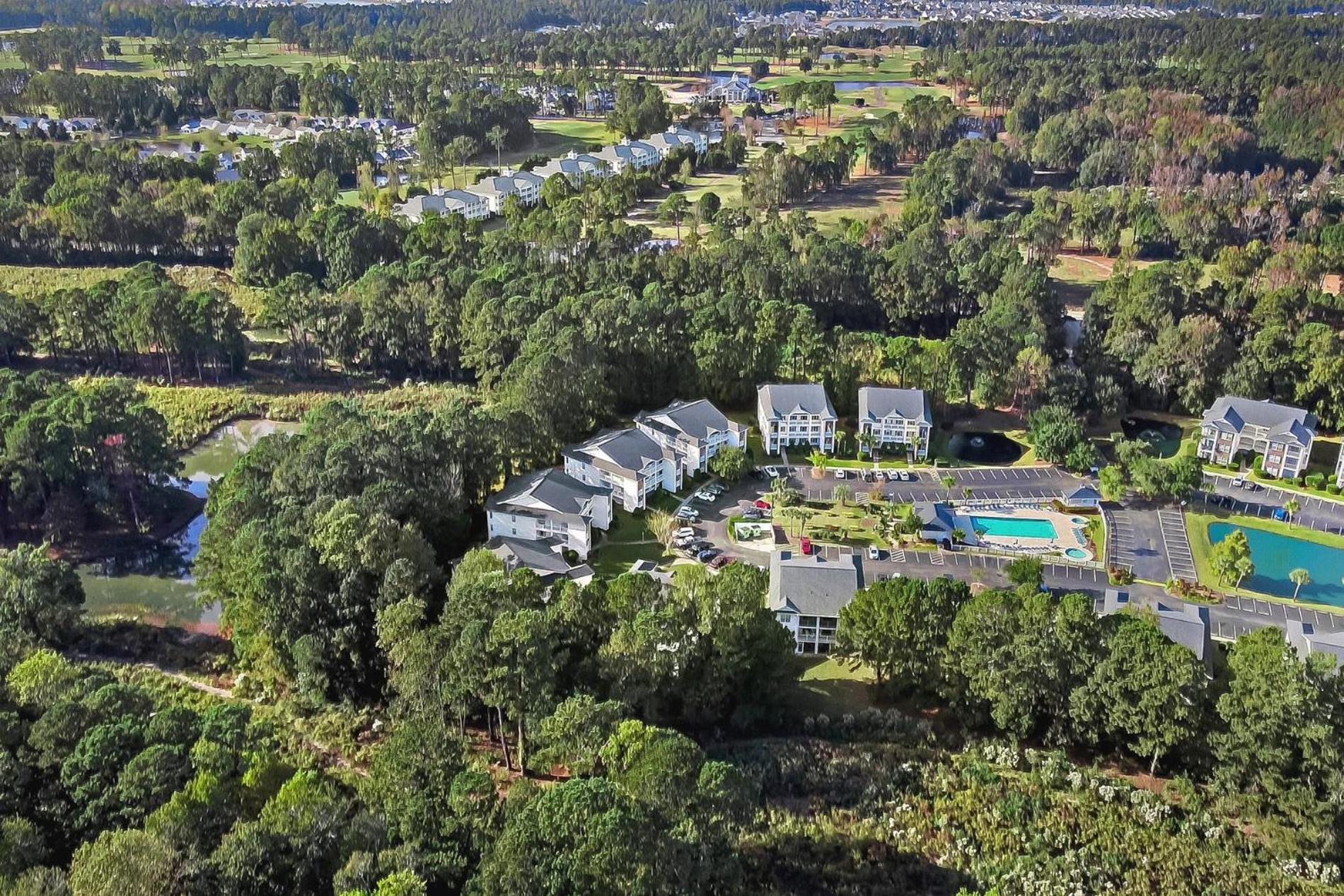 The Fairway Retreat At River Oaks *