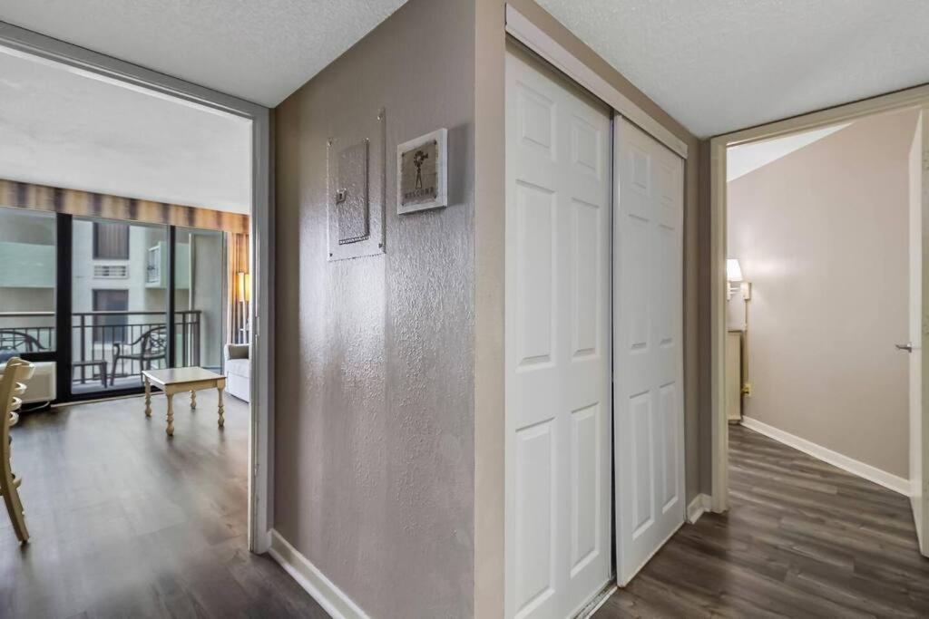 Apartment Wake Up To The Waves! Oceanview, Dogs Ok! 1638 Myrtle Beach