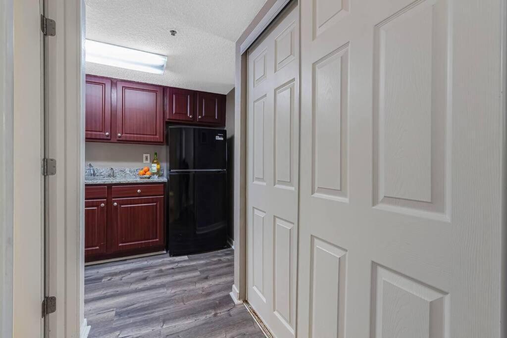 Wake Up To The Waves! Oceanview, Dogs Ok! 1638 Apartment Myrtle Beach