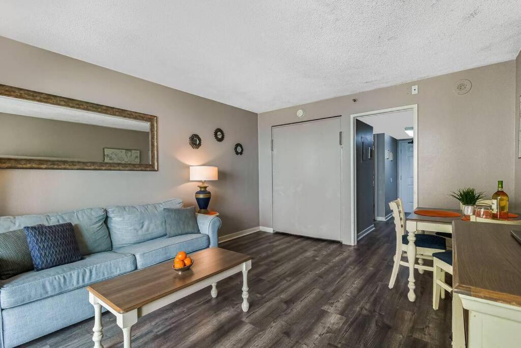 Wake Up To The Waves! Oceanview, Dogs Ok! 1638 Apartment