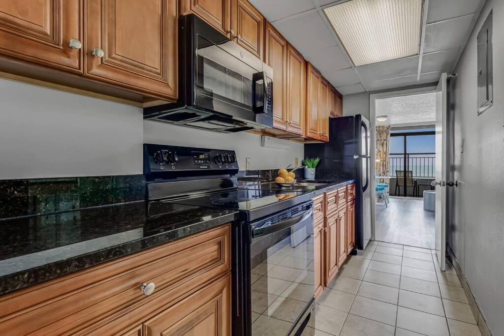 Apartment Oceanfront Dream For Our Lovers! L 240 *