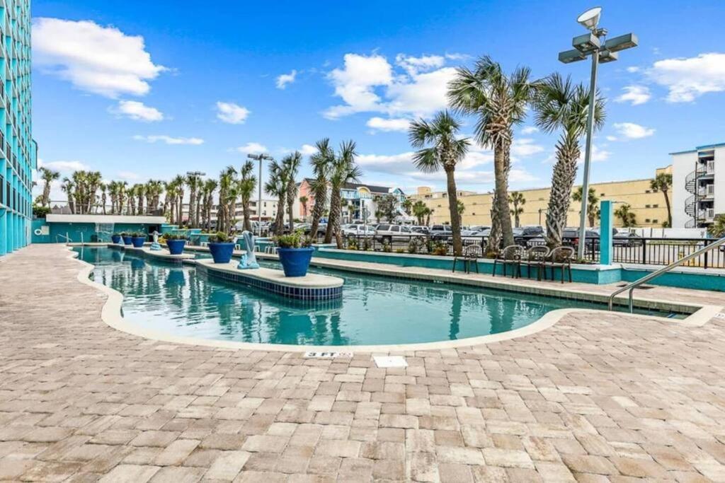 Oceanfront Dream For Our Lovers! L 240