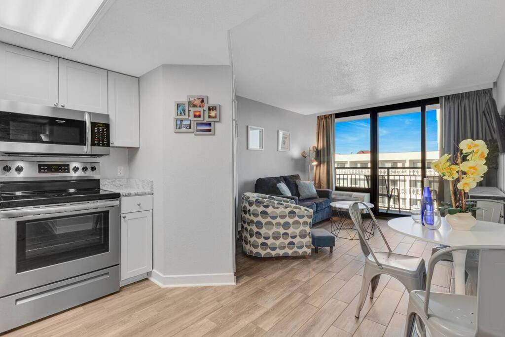 Captivating Coastal Charm - Oceanview Suite! Pg 504 Myrtle Beach