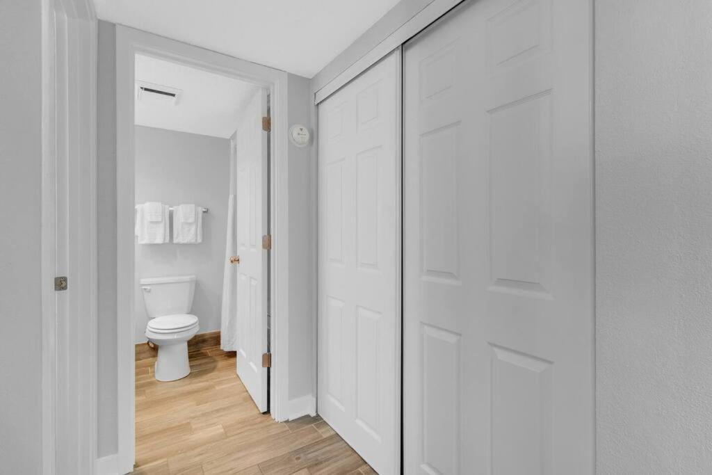 Apartment Captivating Coastal Charm - Oceanview Suite! Pg 504 Myrtle Beach