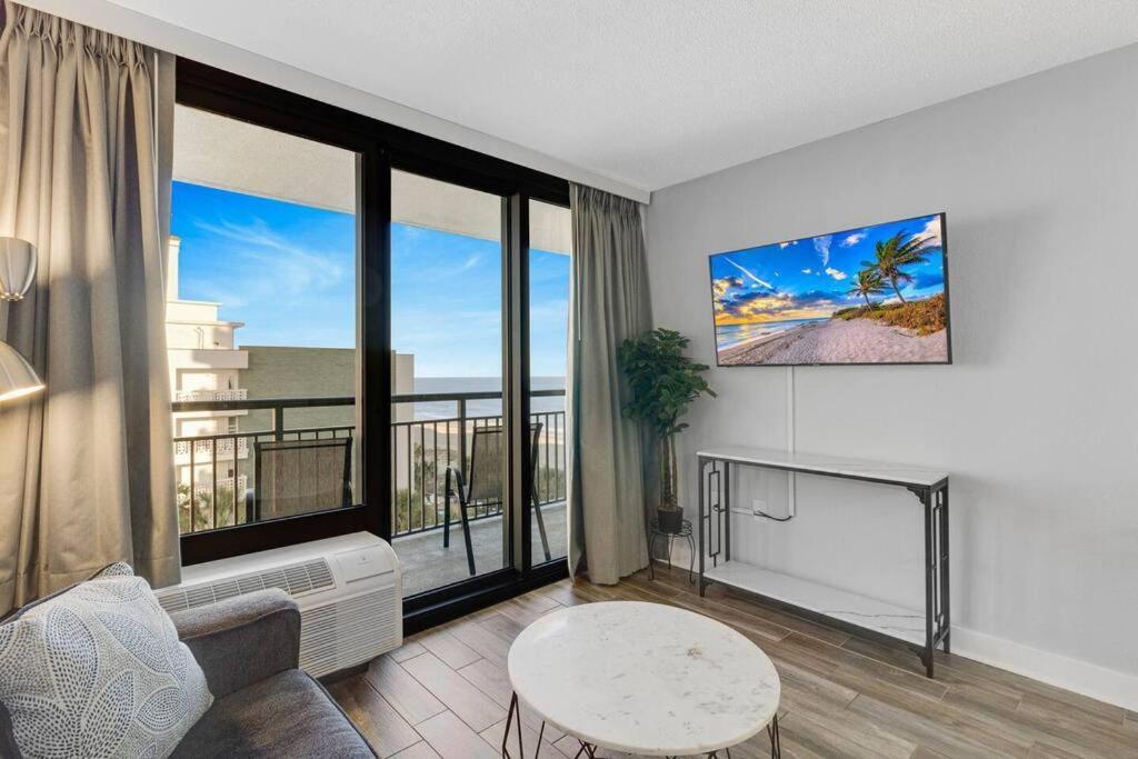 Captivating Coastal Charm - Oceanview Suite! Pg 504 Apartment Myrtle Beach
