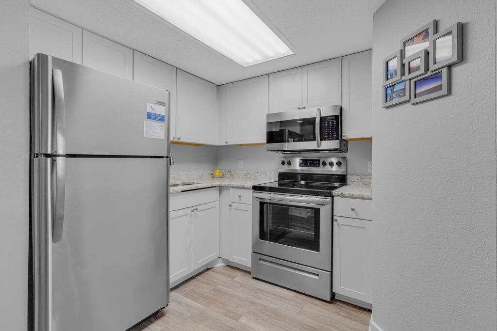 Captivating Coastal Charm - Oceanview Suite! Pg 504 Apartment