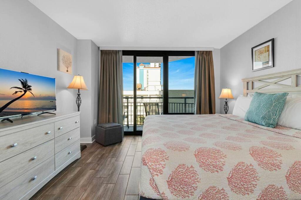 Captivating Coastal Charm - Oceanview Suite! Pg 504 Apartment