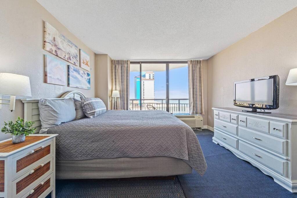 Alluring 1br Oceanview Suite! Dogs Welcome! 704 Apartment Myrtle Beach