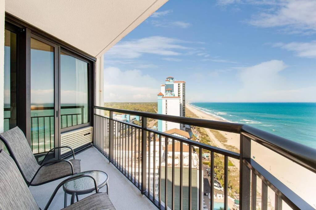 Enjoy Luxurious Oceanfront King Suite! Dogs Ok! 1406 Apartment *