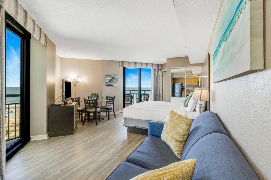High Tides & Good Vibes In Our Oceanfront Studio! Pg 326 Myrtle Beach