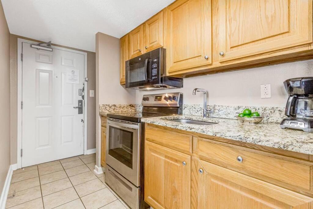 Apartment High Tides & Good Vibes In Our Oceanfront Studio! Pg 326