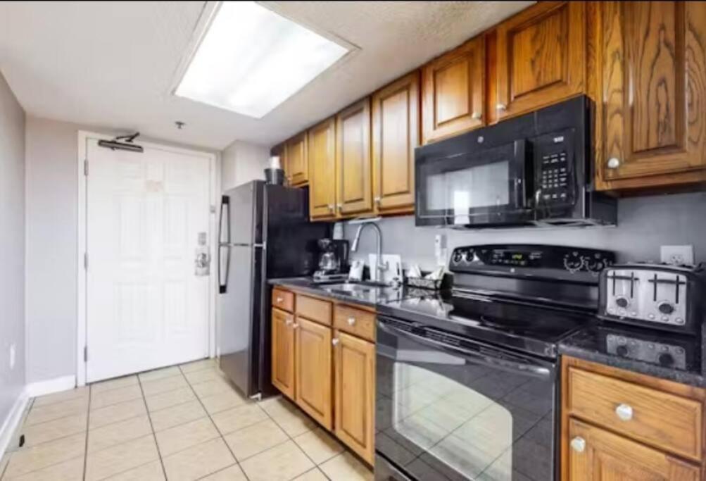 Your Perfect Oceanview With Balcony, Dogs Ok! 1202 Apartment Myrtle Beach