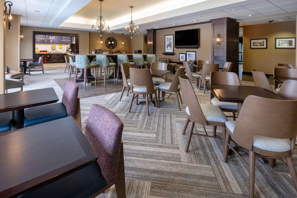 Hampton Myrtle West Hotel 3*