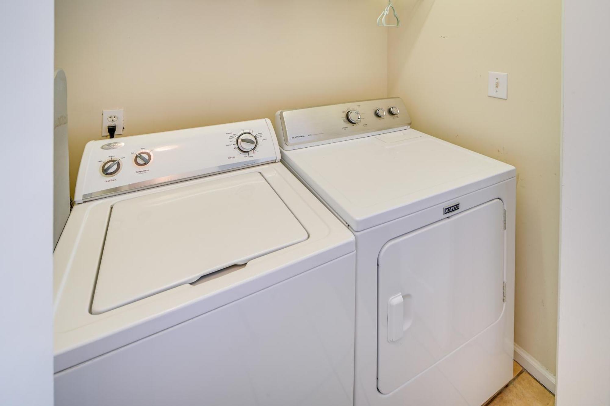 Holiday home Surfside Oasis With Private Pool And Gas Grill! *